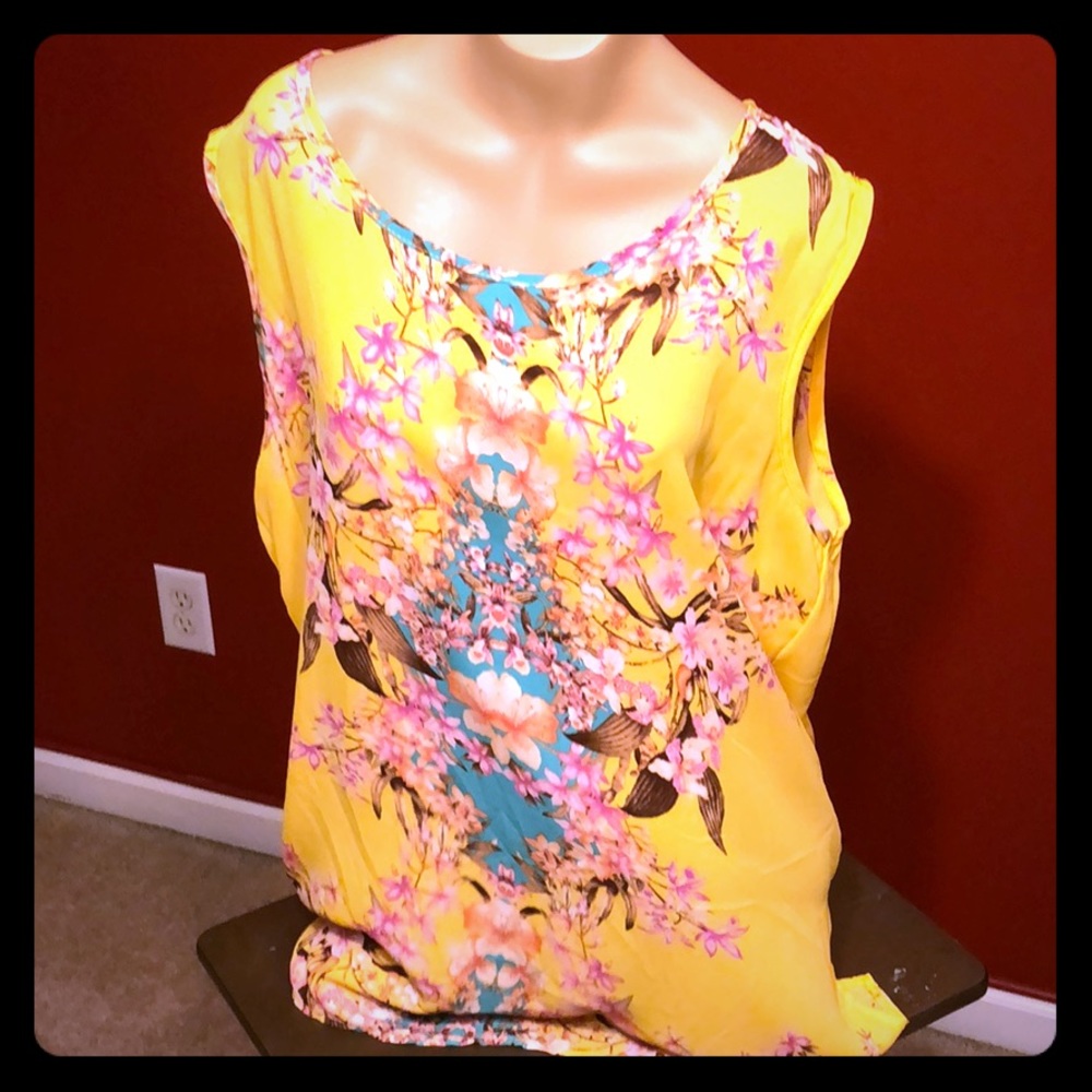 Women’s yellow top
